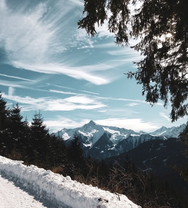 Winterwandern im Sonnenschein 03.jpg