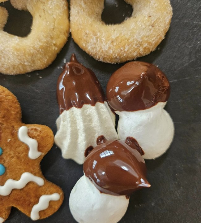 Weihnachtsbäckerei Edenlehen 04.jpg