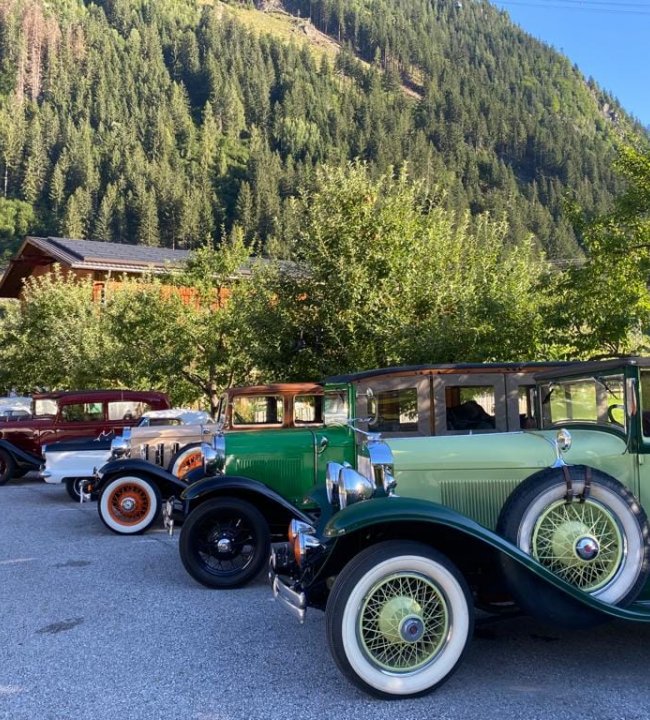 Oldtimer im Edenlehen 04.jpg