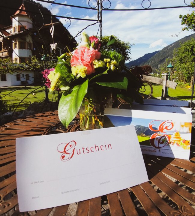 Liebe schenken mit dem Edenlehen Gutschein 05.jpg