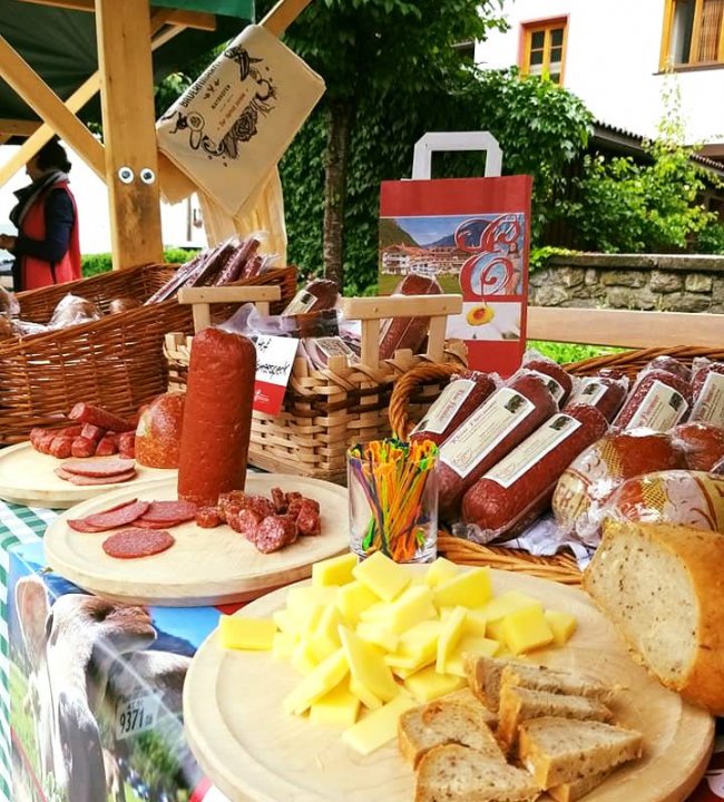 Gutes aus der Region geniessen 02.jpg