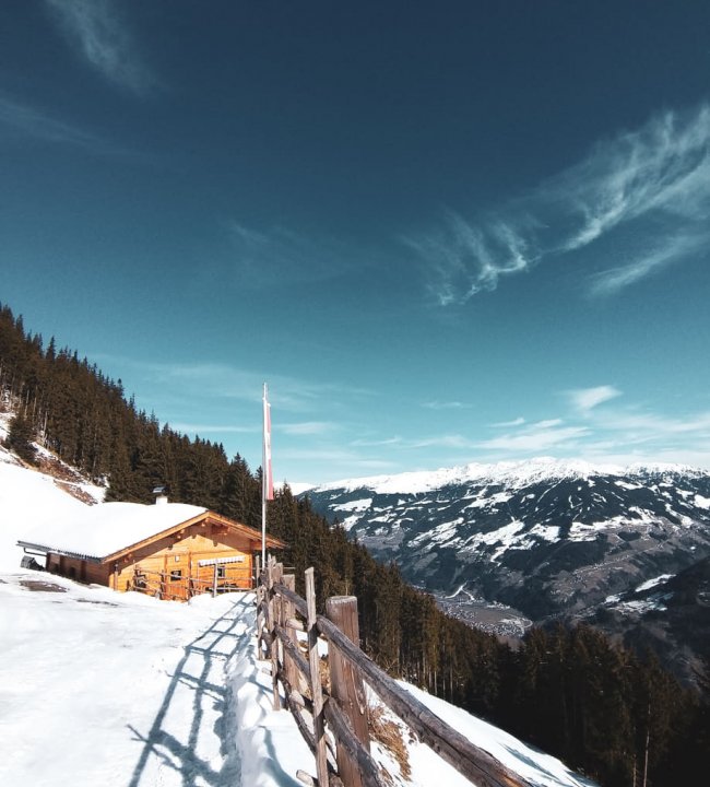 Winterwandern im Sonnenschein 05.jpg
