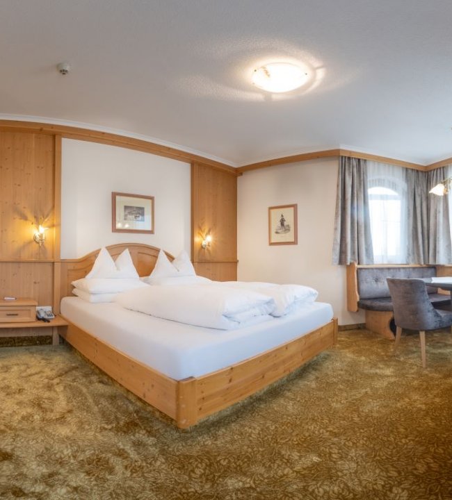 bDoppelzimmer Brandberg.jpg