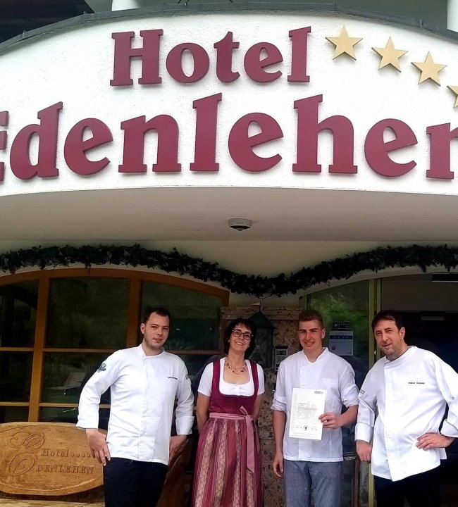 Karriere mit Lehre im Tourismus 02.jpg