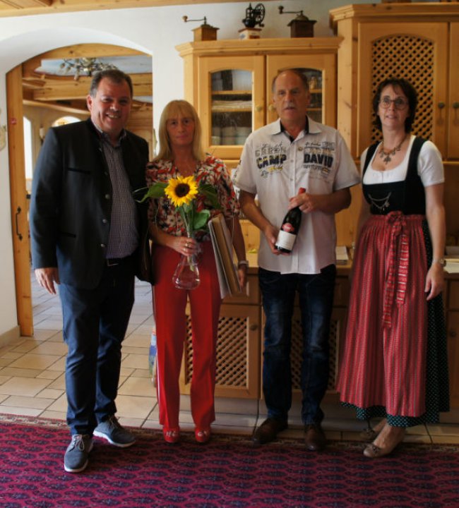 Familie Neumayer _ 30 x_02-w1000-h1000.jpg