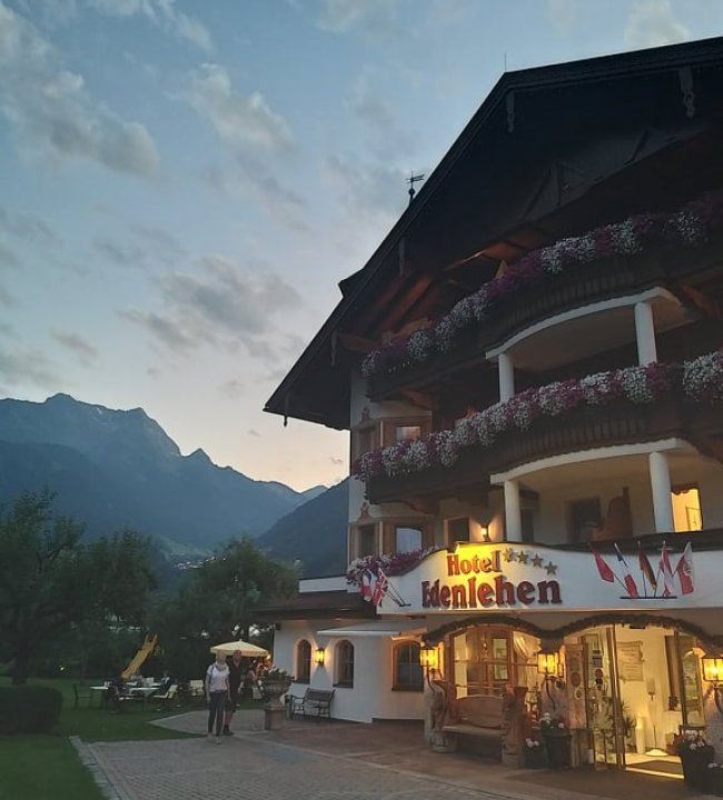 Ein Sommernachtstraum 01.jpg